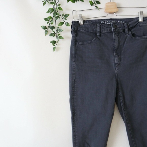 American Eagle Women's Super Super Stretch Super Hi Rise Jegging- 8 - Picture 4 of 5